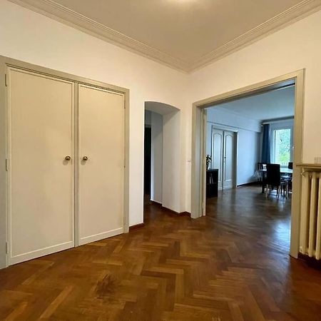 Spacious Apartment Next To Parc Du Cinquantenaire Bryssel Exteriör bild