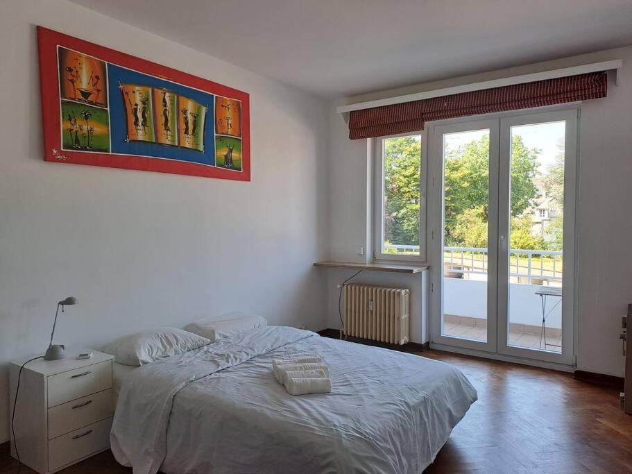 Spacious Apartment Next To Parc Du Cinquantenaire Bryssel Exteriör bild