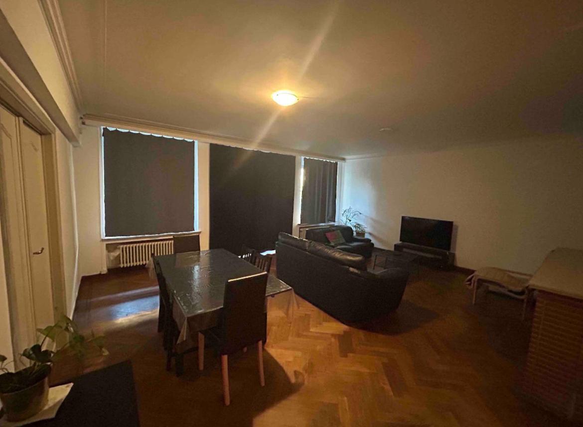 Spacious Apartment Next To Parc Du Cinquantenaire Bryssel Exteriör bild